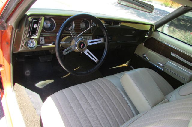 Oldsmobile CUTLASS 1972 photo 2