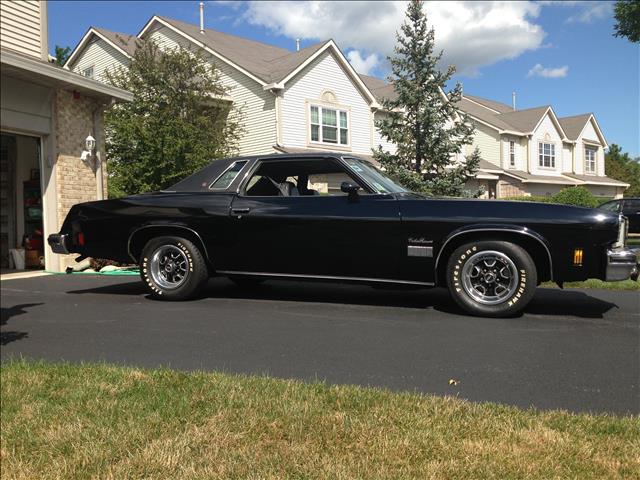 Oldsmobile CUTLASS 1975 photo 3