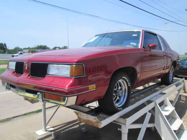 Oldsmobile CUTLASS 1987 photo 1