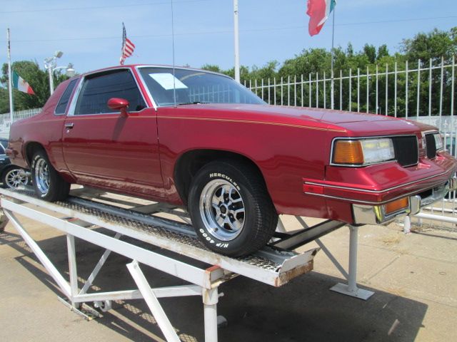 Oldsmobile CUTLASS 1987 photo 4
