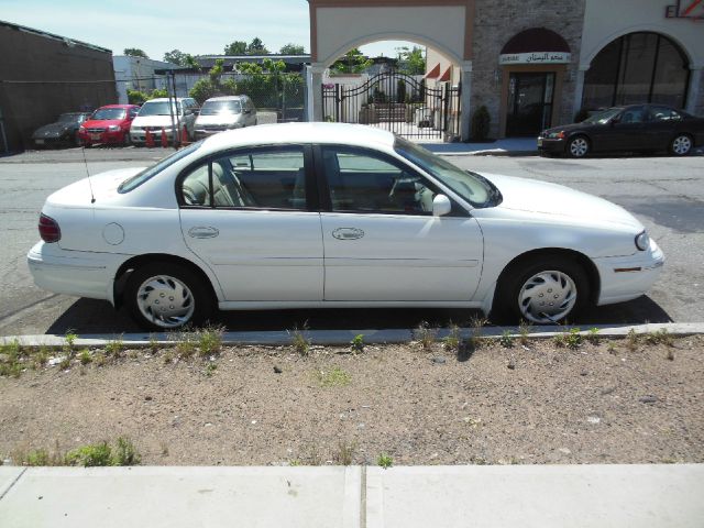 Oldsmobile CUTLASS S Sedan Sedan