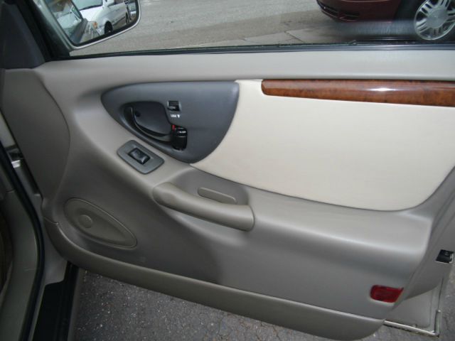 Oldsmobile CUTLASS 1999 photo 4