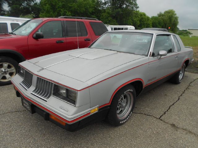 Oldsmobile Cutlass Calais Unknown Coupe