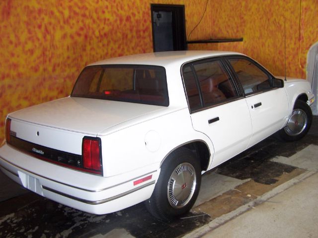 Oldsmobile Cutlass Calais 3.5tl W/tech Pkg Sedan