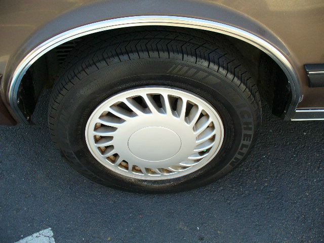 Oldsmobile Cutlass Ciera 1989 photo 14