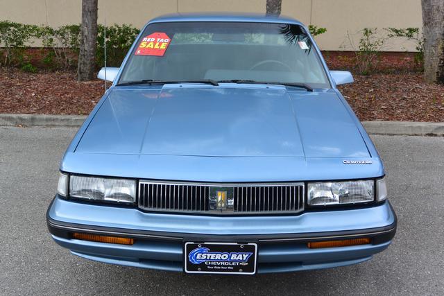 Oldsmobile Cutlass Ciera 1989 photo 2