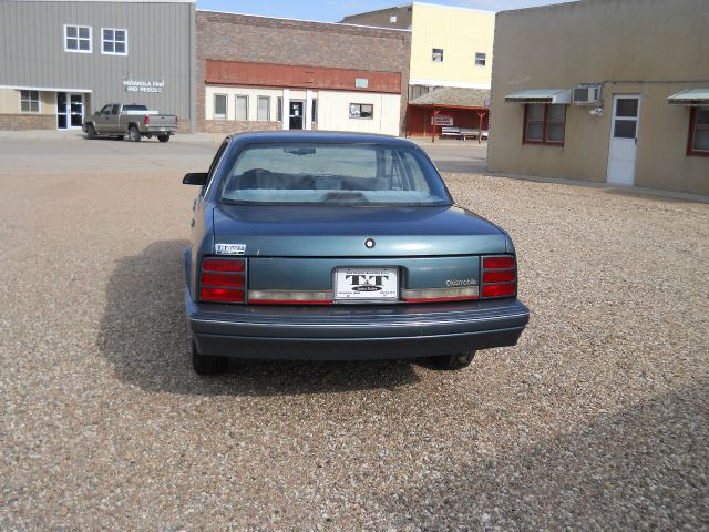 Oldsmobile Cutlass Ciera 1993 photo 3