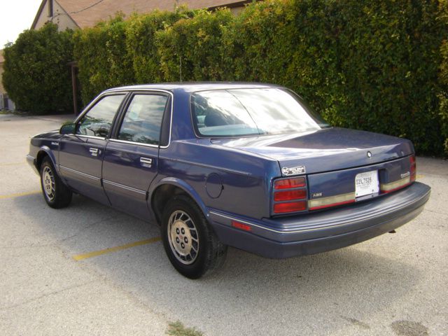 Oldsmobile Cutlass Ciera Base Touring Technology Sedan
