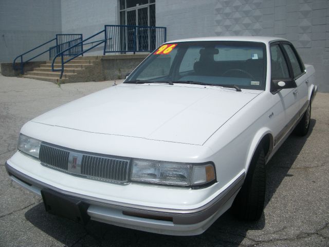 Oldsmobile Cutlass Ciera 1996 photo 4