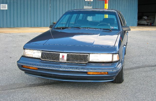 Oldsmobile Cutlass Ciera 1996 photo 1