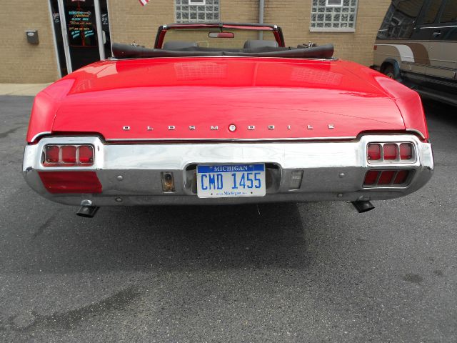 Oldsmobile Cutlass Convertible 1972 photo 1