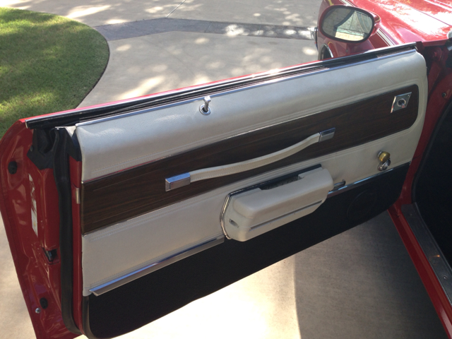 Oldsmobile Cutlass Supreme 1971 photo 3