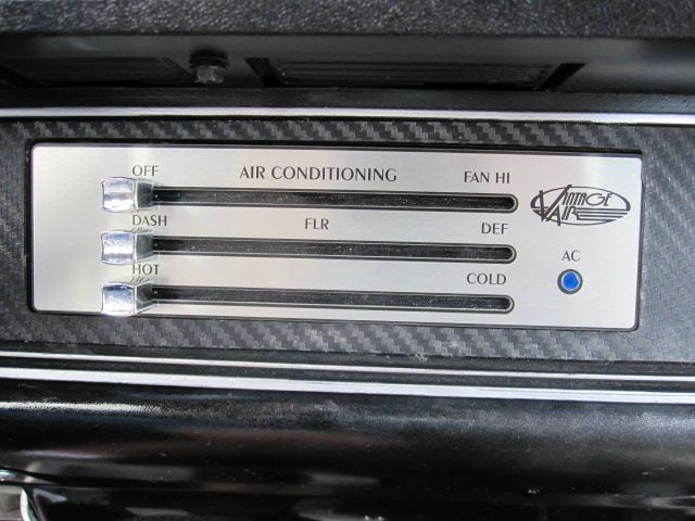 Oldsmobile Cutlass Supreme 1972 photo 3