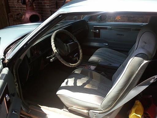 Oldsmobile Cutlass Supreme 1981 photo 2