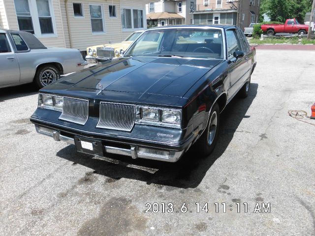 Oldsmobile Cutlass Supreme 1986 photo 3