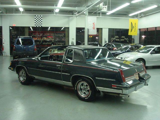 Oldsmobile Cutlass Supreme Unknown Sports Car