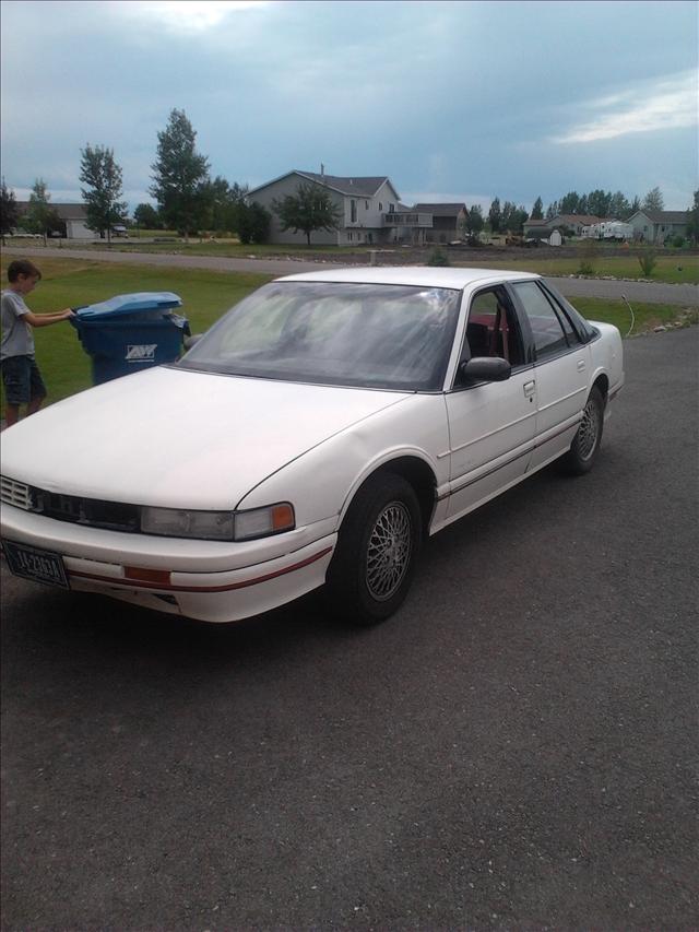 Oldsmobile Cutlass Supreme Unknown Sedan