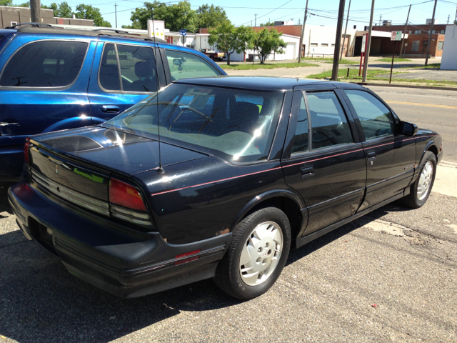 Oldsmobile Cutlass Supreme 1994 photo 1