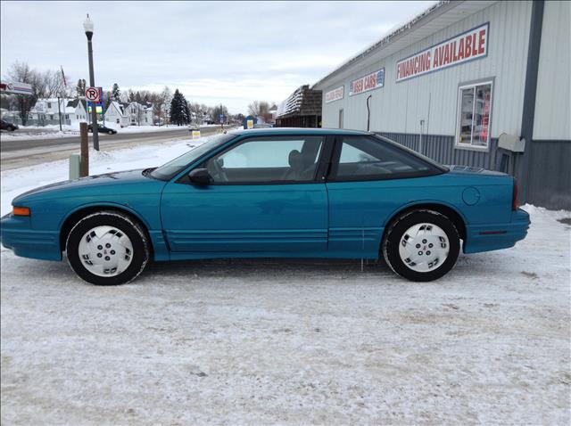 Oldsmobile Cutlass Supreme 1995 photo 3