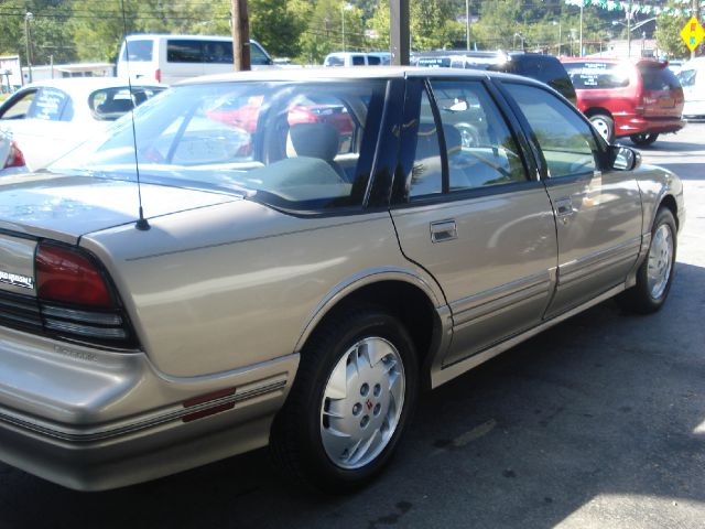 Oldsmobile Cutlass Supreme 3.5tl W/tech Pkg Sedan