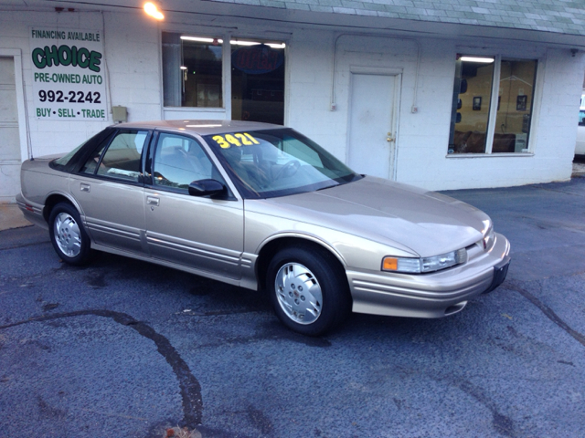 Oldsmobile Cutlass Supreme 1996 photo 2