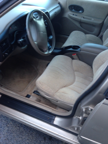 Oldsmobile Cutlass Supreme 1996 photo 4