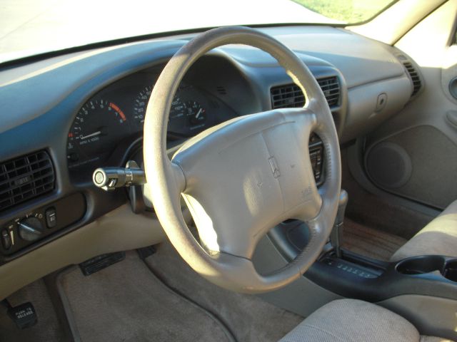 Oldsmobile Cutlass Supreme 1996 photo 4