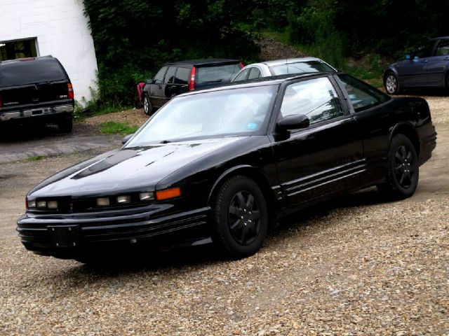 Oldsmobile Cutlass Supreme 1996 photo 1