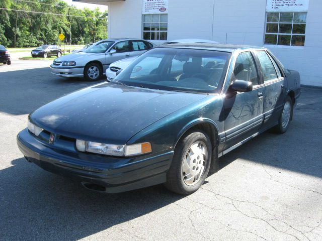 Oldsmobile Cutlass Supreme 1997 photo 4