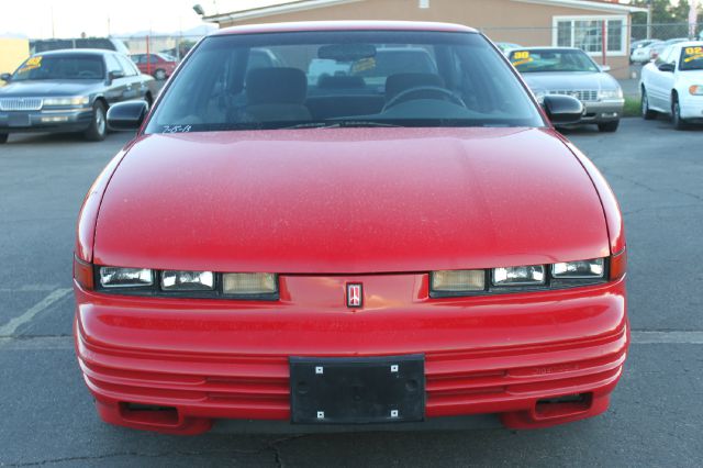 Oldsmobile Cutlass Supreme 1997 photo 2