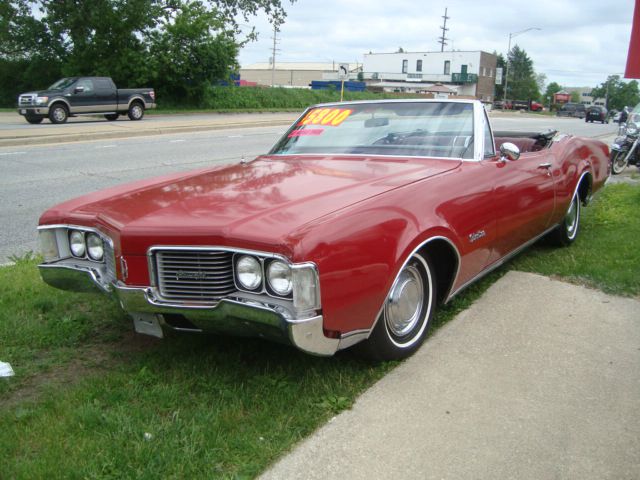 Oldsmobile DEMONT 88 1968 photo 1