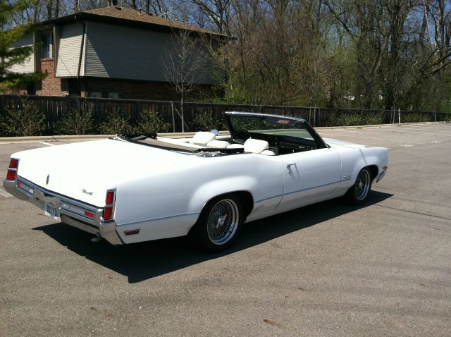Oldsmobile Delta 88 1970 photo 3
