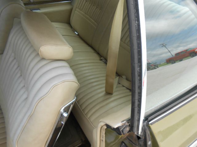 Oldsmobile Delta 88 1973 photo 2