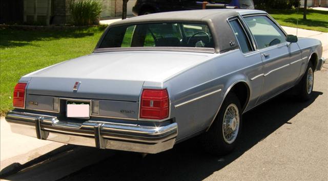 Oldsmobile Delta 88 1983 photo 3