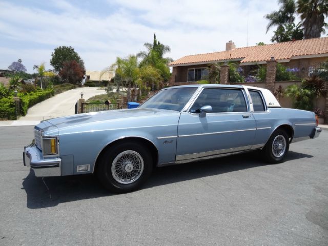 Oldsmobile Delta 88 1985 photo 1