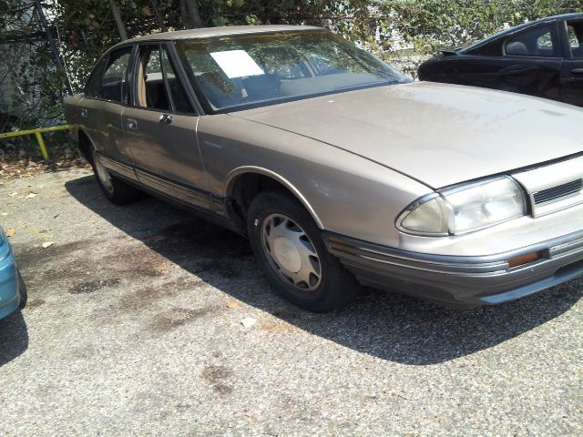 Oldsmobile Eighty Eight 1992 photo 1