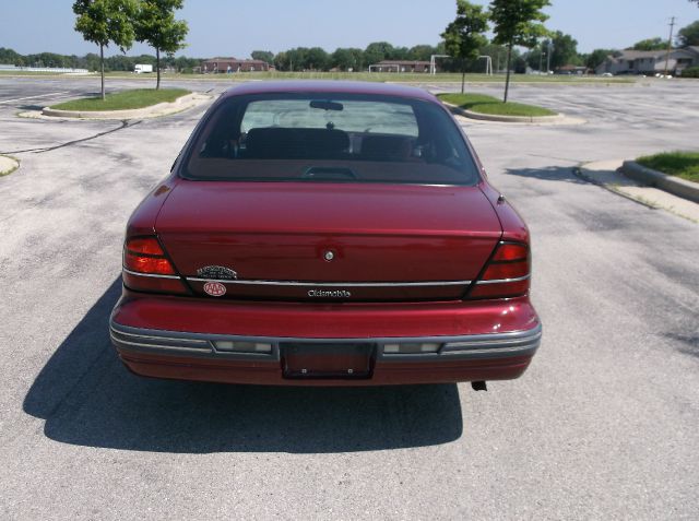 Oldsmobile Eighty Eight 1993 photo 4