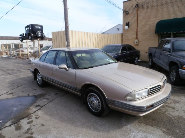 Oldsmobile Eighty Eight 1994 photo 4