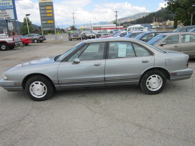 Oldsmobile Eighty Eight 1994 photo 2