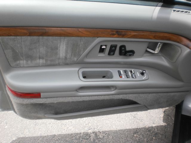 Oldsmobile Eighty Eight Base Sedan