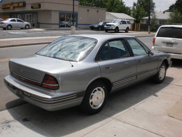 Oldsmobile Eighty Eight 1995 photo 7