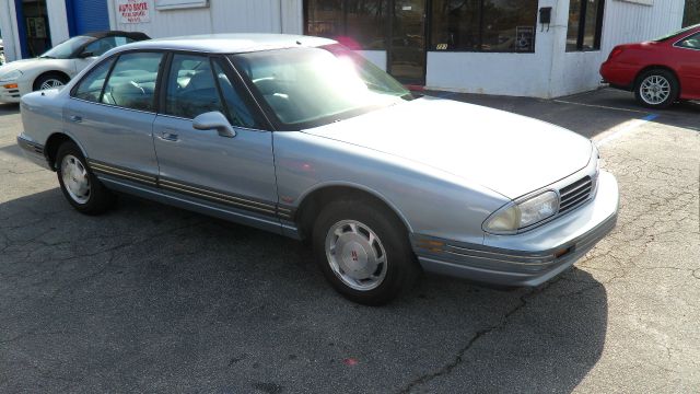 Oldsmobile Eighty Eight 1995 photo 1