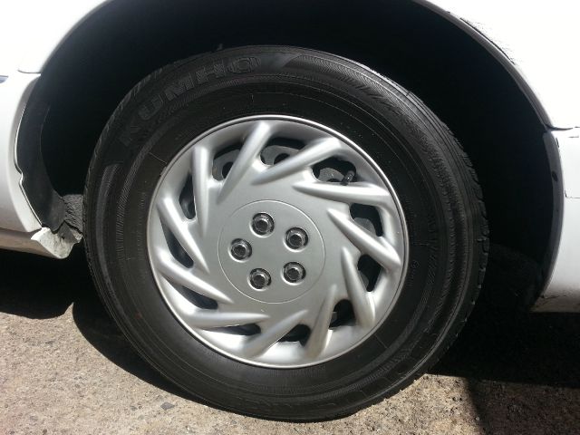 Oldsmobile Eighty Eight 1996 photo 2