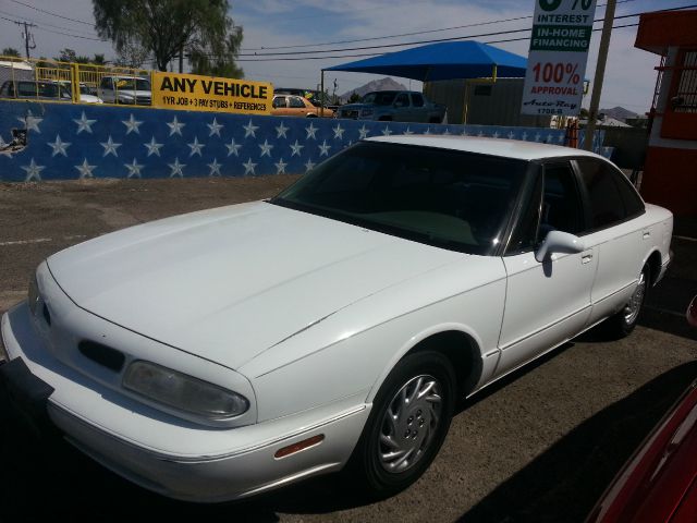 Oldsmobile Eighty Eight 1996 photo 3