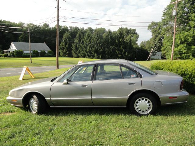 Oldsmobile Eighty Eight Touring W/nav.sys Sedan