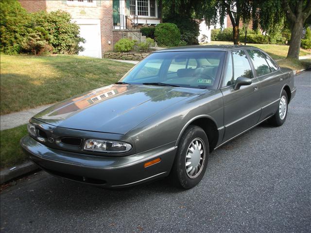 Oldsmobile Eighty Eight Unknown Sedan