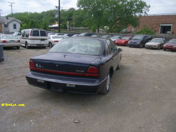 Oldsmobile Eighty Eight 1998 photo 2