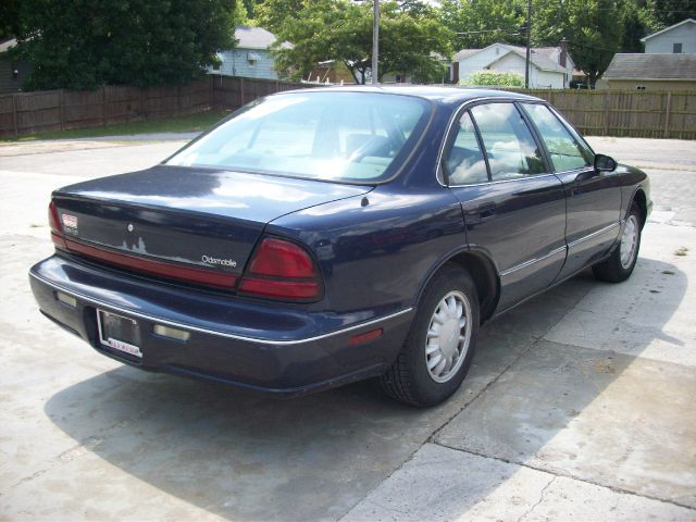 Oldsmobile Eighty Eight 1998 photo 4