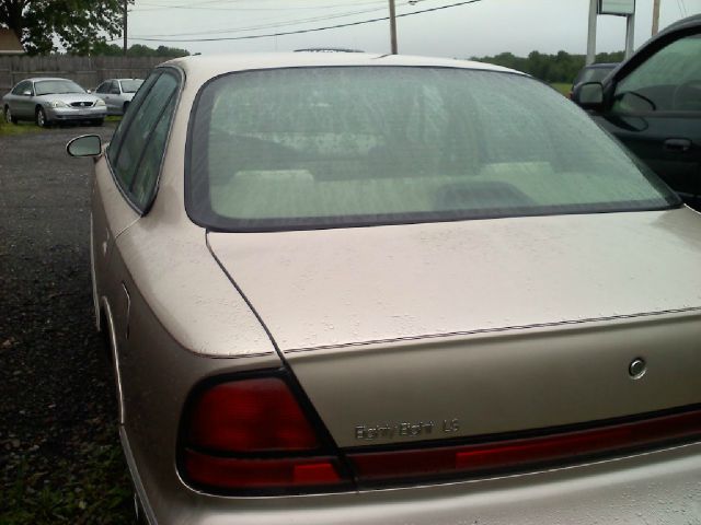 Oldsmobile Eighty Eight 1999 photo 2