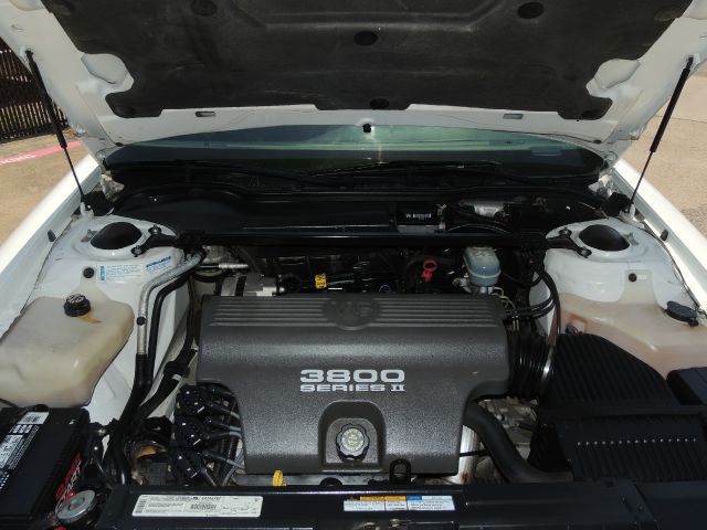 Oldsmobile Eighty Eight 1999 photo 15